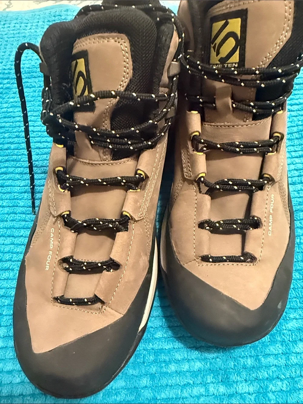 Men's Size 10 5.10 Five Ten Brown/Yellow Camp Four Mid Trail Hiking Shoes NEW